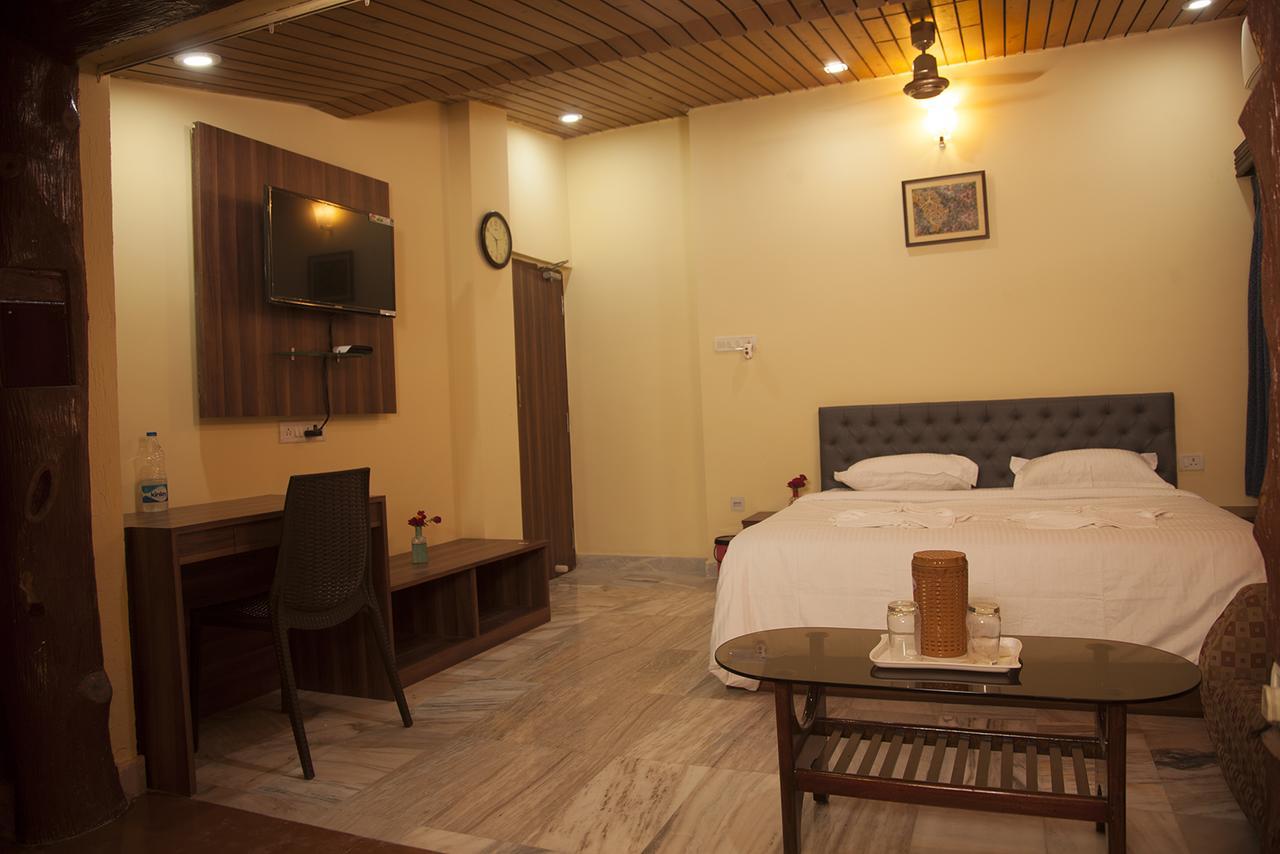 Om Sai Villa Guesthouse Calcutta Extérieur photo